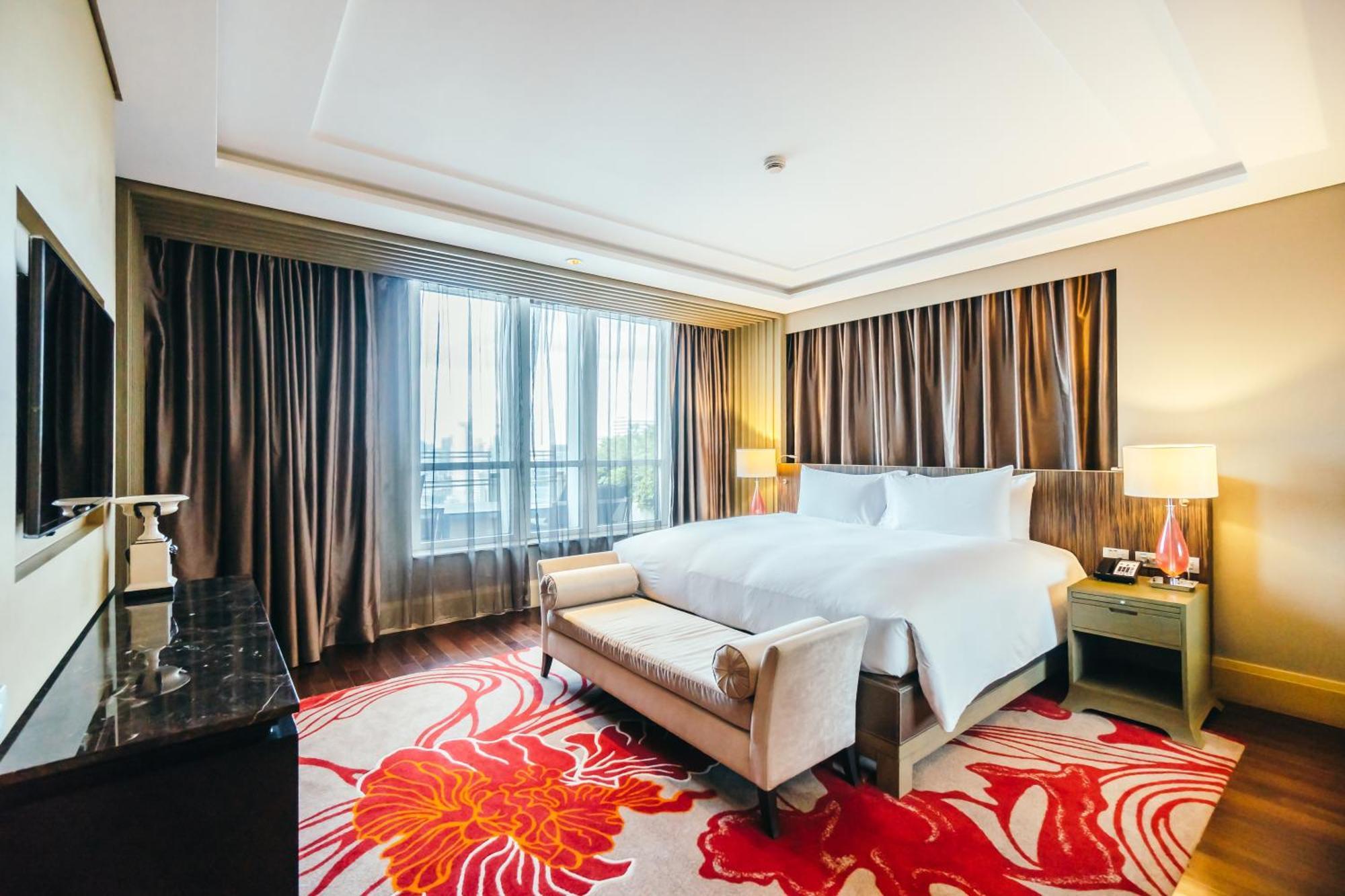 Hotel Sky Wood At Airport 뉴델리 외부 사진